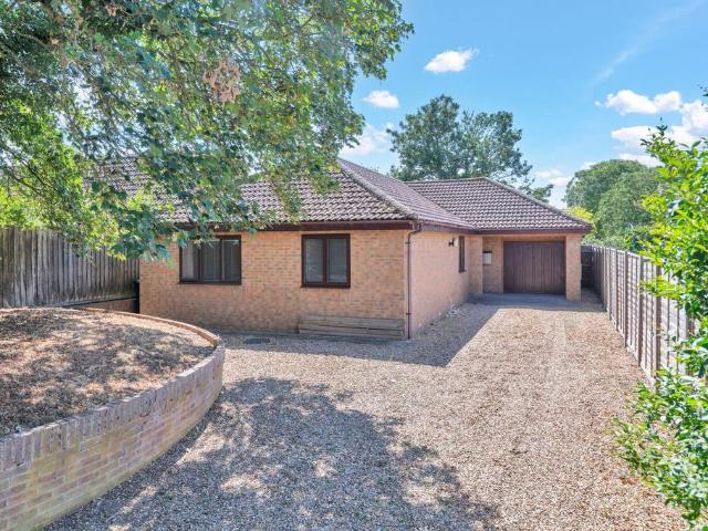 Bungalow for sale in Barway, Cambridgeshire