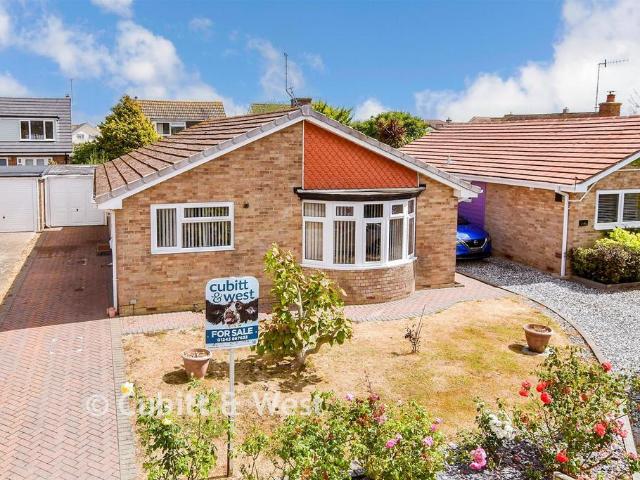 Bungalow for sale in Felpham, Clapham
