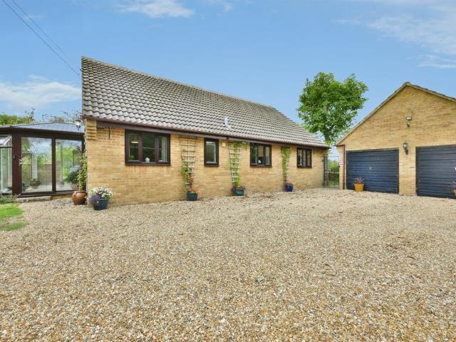 Bungalow for sale in Arrington, Cambridgeshire