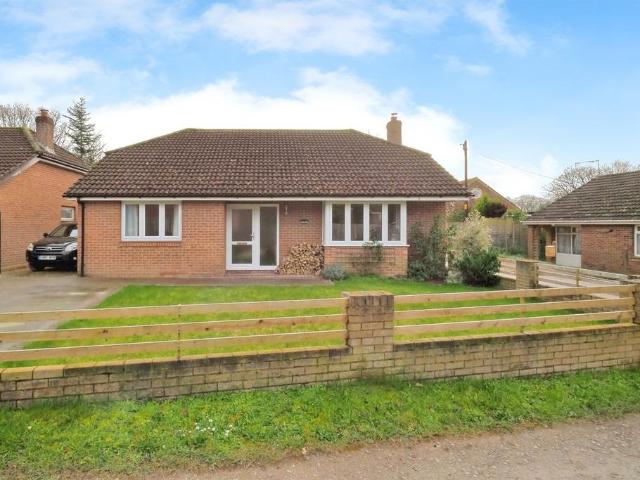 Bungalow for sale in Barton Stacey, Hampshire