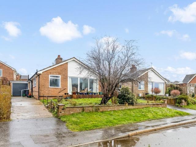 Bungalow for sale in Perryfields, West Sussex