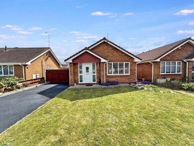 Bungalow for sale in Belgrano, Wales