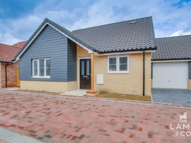Bungalow for sale in Dale Hill, Essex