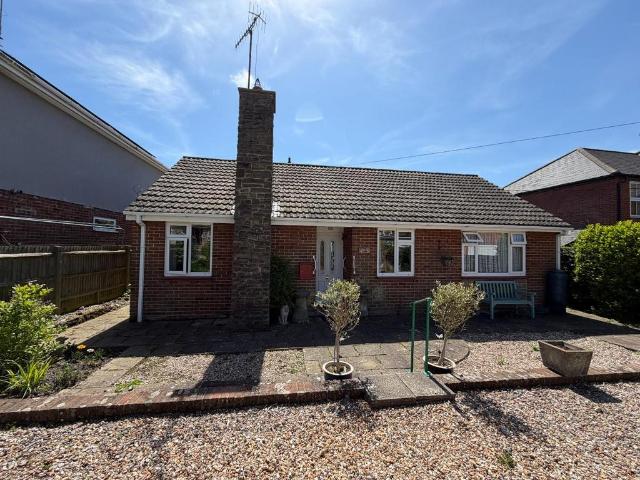 Bungalow for sale in Peene, Folkestone