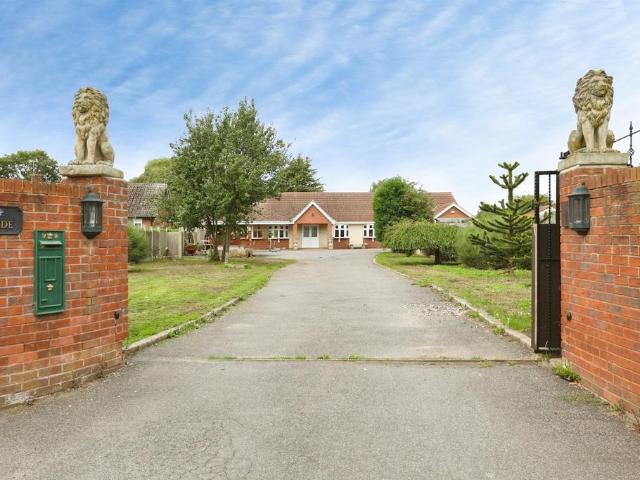 Bungalow for sale in Costhorpe, East Midlands