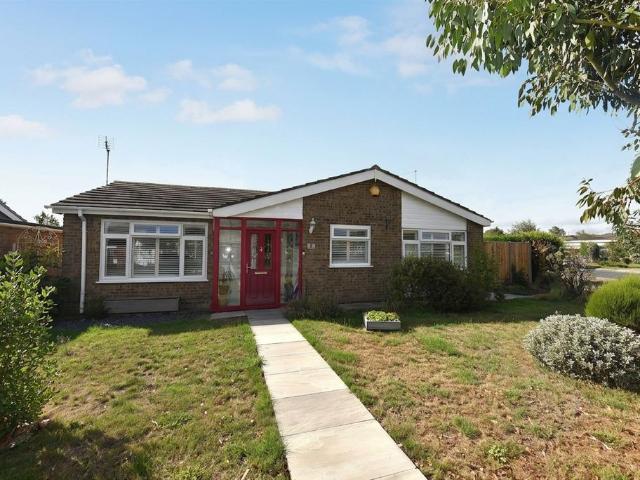 Bungalow for sale in Perry, Huntingdonshire