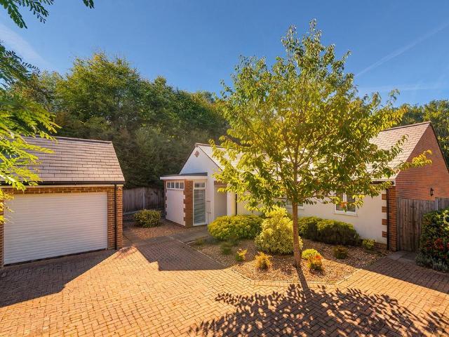 Bungalow for sale in Addington, Tonbridge and Malling