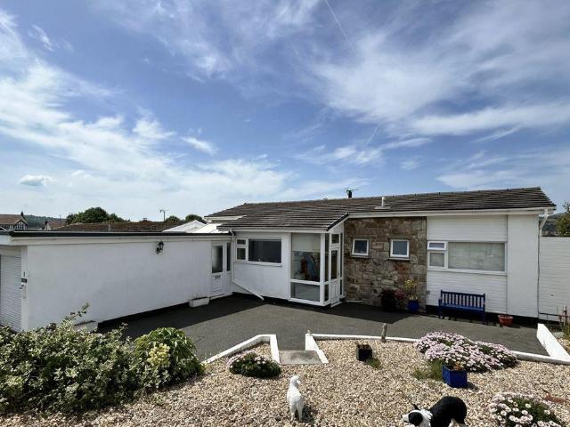 Bungalow for sale in Colwyn Bay, Wales