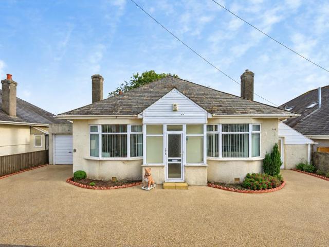 Bungalow for sale in Staddiscombe, Mount Wise