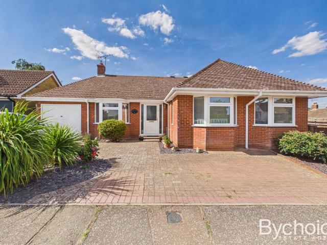 Bungalow for sale in Castle Hedingham, Braintree
