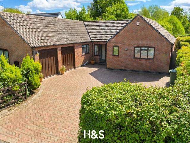 Bungalow for sale in Balsall, West Midlands