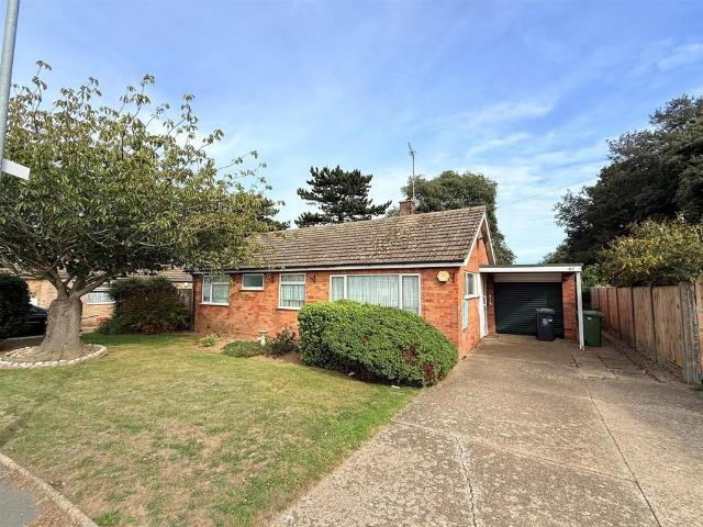 Bungalow for sale in Stokesby, Norfolk