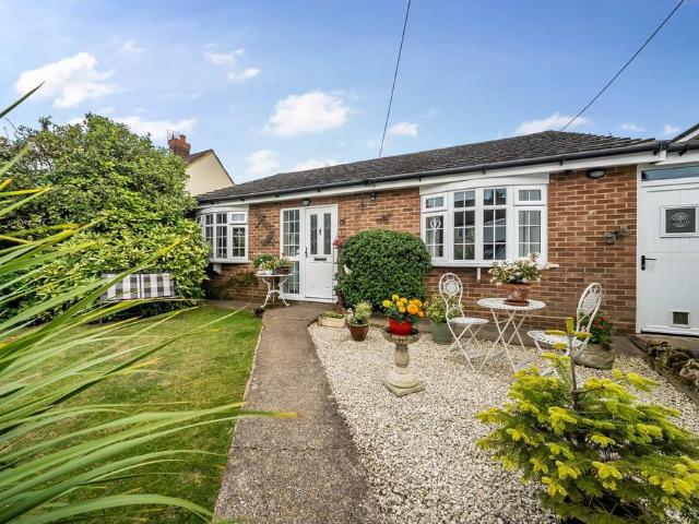 Bungalow for sale in Harrold, Bedford