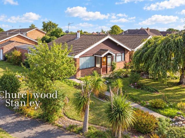 Bungalow for sale in East End, Chelmondiston