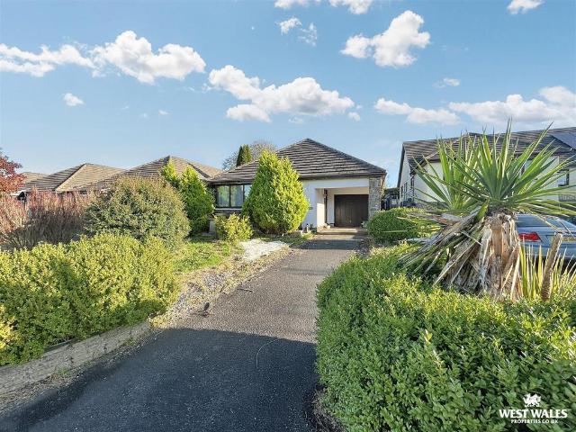 Bungalow for sale in Llangain, Wales