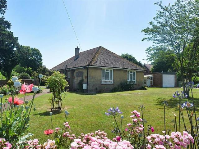Bungalow for sale in Appley, Ryde