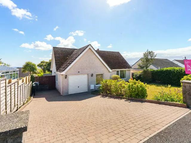 Bungalow for sale
