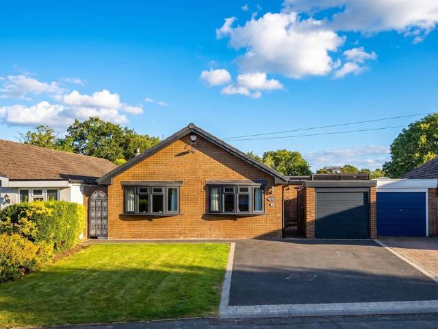 Bungalow for sale in Aspley Heath, Alderminster