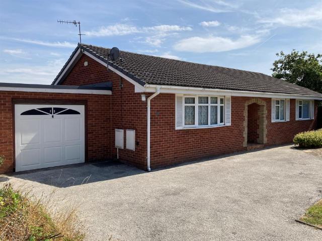 Bungalow for sale in Pudsey, West Yorkshire