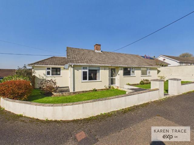Bungalow for sale in St. Mewan, Trewoon