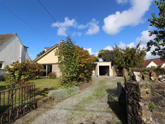 Bungalow for sale in Rowberrow, Shipham