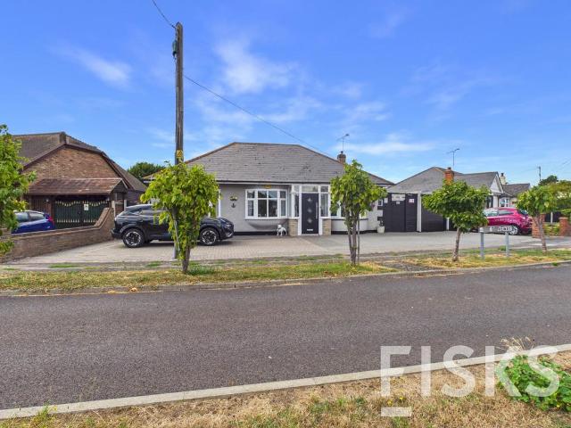 Bungalow for sale in Canvey Island