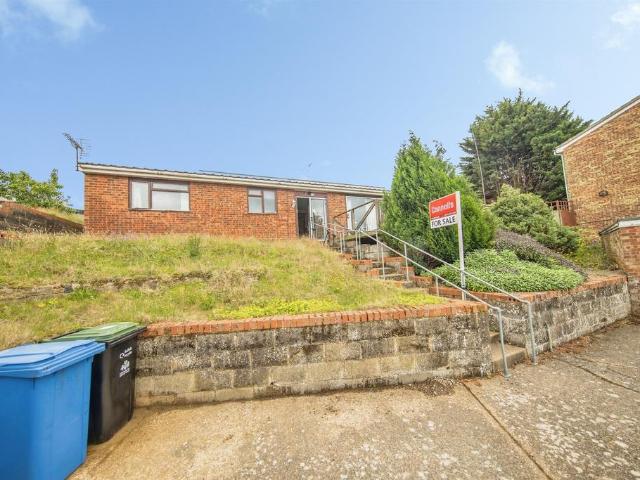 Bungalow for sale in Key Street, Suffolk