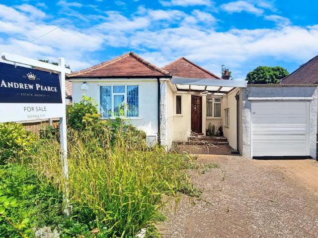 Bungalow for sale in Lane, Greater London