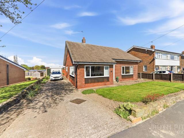 Bungalow for sale in Crofton, West Yorkshire