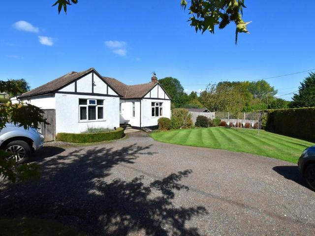 Bungalow for sale in Berry's Green, Greater London