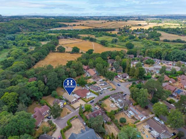 Bungalow for sale in Leighton-Linslade, Leighton Buzzard