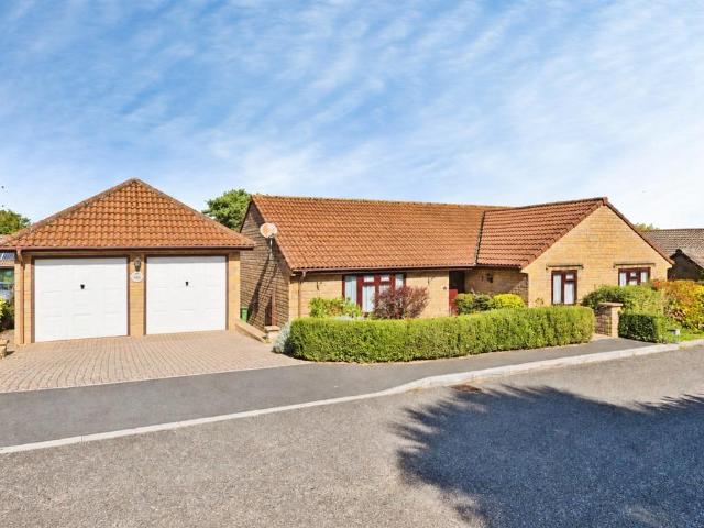 Bungalow for sale in Broadshard, Somerset