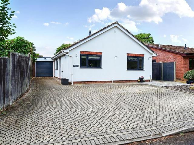 Bungalow for sale in Buckskin, Priest Down