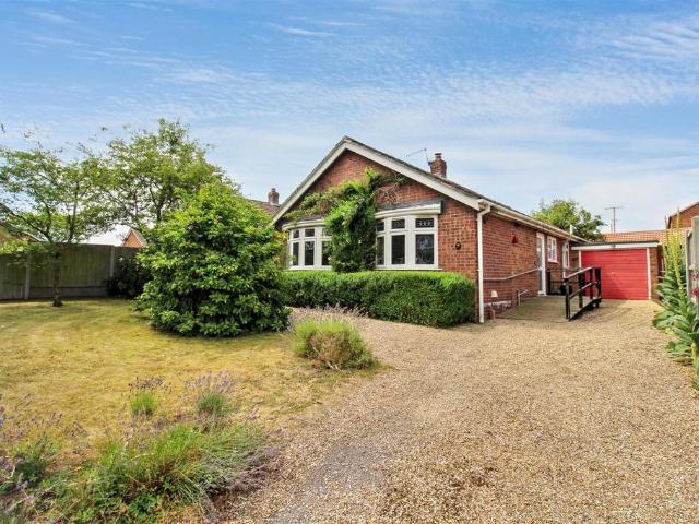 Bungalow for sale in Crostwick, Norfolk