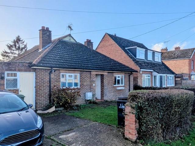 Bungalow for sale in Chipping Hill, Essex