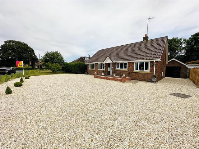 Bungalow for sale in Barlby, North Yorkshire