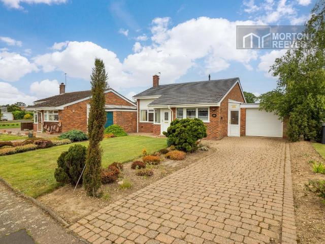 Bungalow for sale in Hoveton, Comers