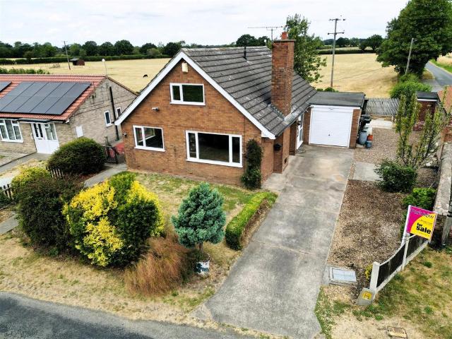 Bungalow for sale in Balne, North Yorkshire