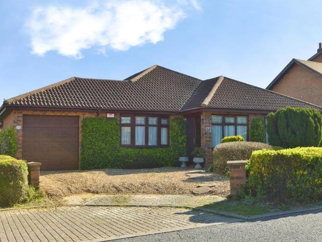 Bungalow for sale in Bletchley, Milton Keynes