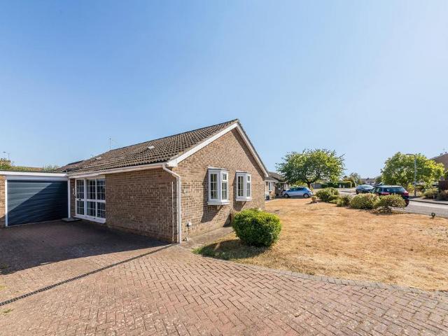 Bungalow for sale in Greatworth, Northamptonshire