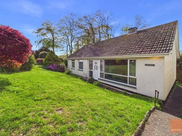 Bungalow for sale in Trelander, Penweathers