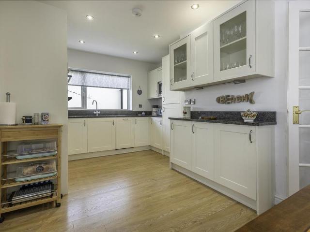 Bungalow for sale in Llanfair-Mathafarn-Eithaf, Benllech