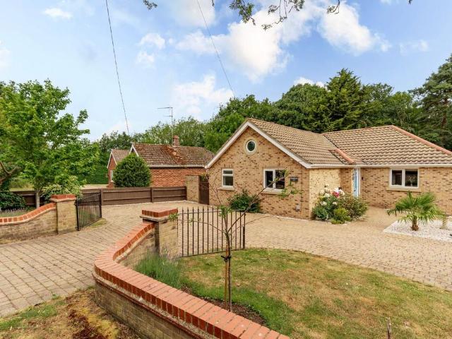 Bungalow for sale in Barway, Cambridgeshire