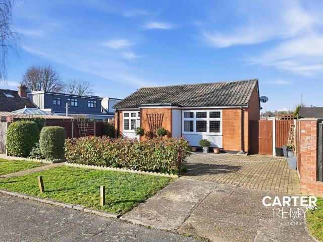 Bungalow for sale in Grays, Essex