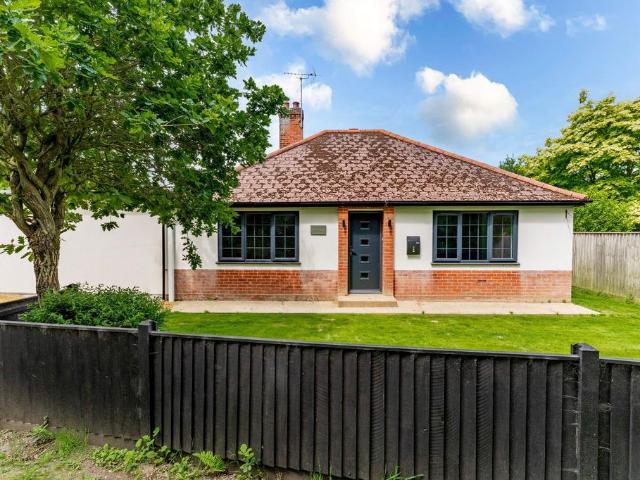 Bungalow for sale in Hickling, Comers