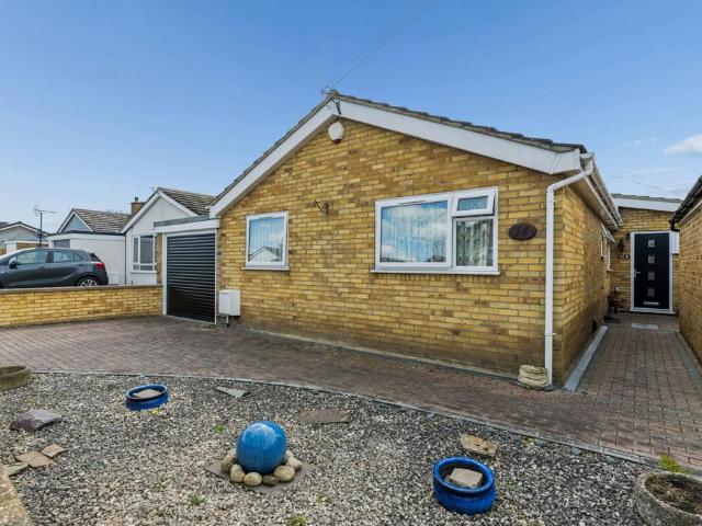 Bungalow for sale in Huntingdon, Cambridgeshire