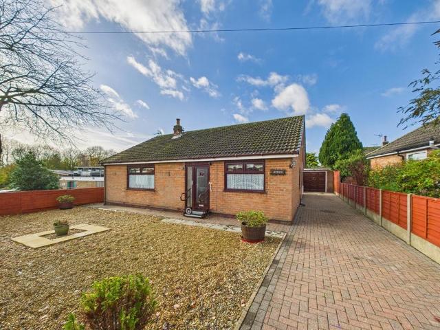 Bungalow for sale in Middleton, East Riding Of Yorkshire