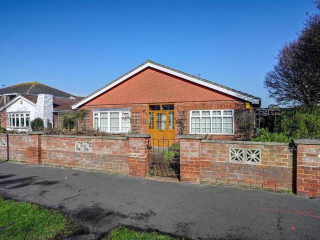 Bungalow for sale in Hopton-on-Sea, Stokesby