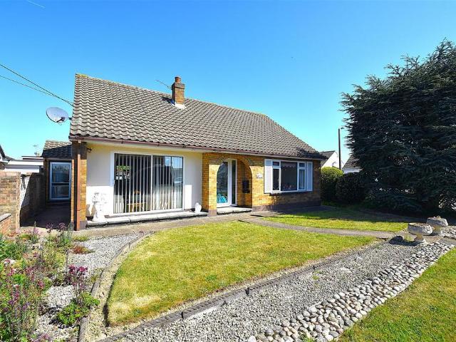 Bungalow for sale in Hawkwell, Rochford