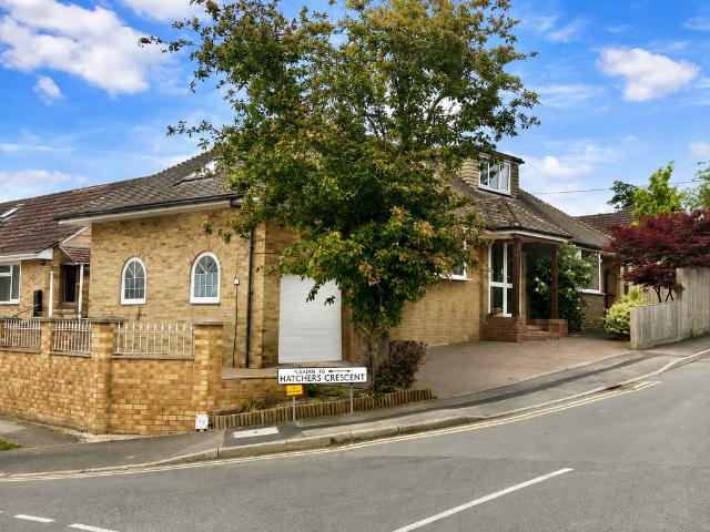 Bungalow for sale in Blunsdon, Broad Blunsdon